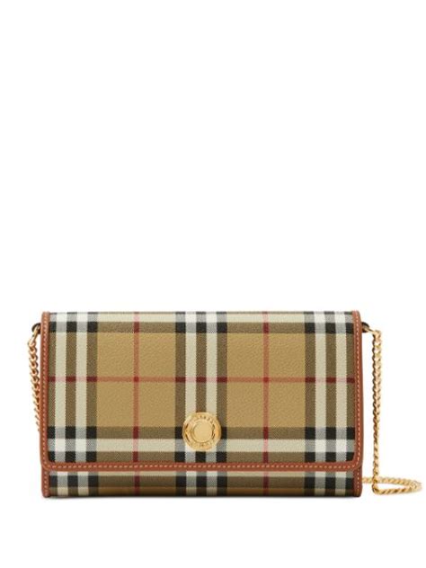 burberry accessori donna scontati|Scopri la nuova collezione di accessori Burberry donna su.